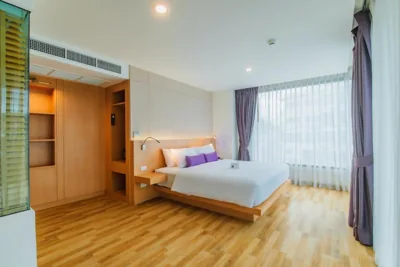 Executive Suite met uitzicht op de bergen — The Lunar Patong